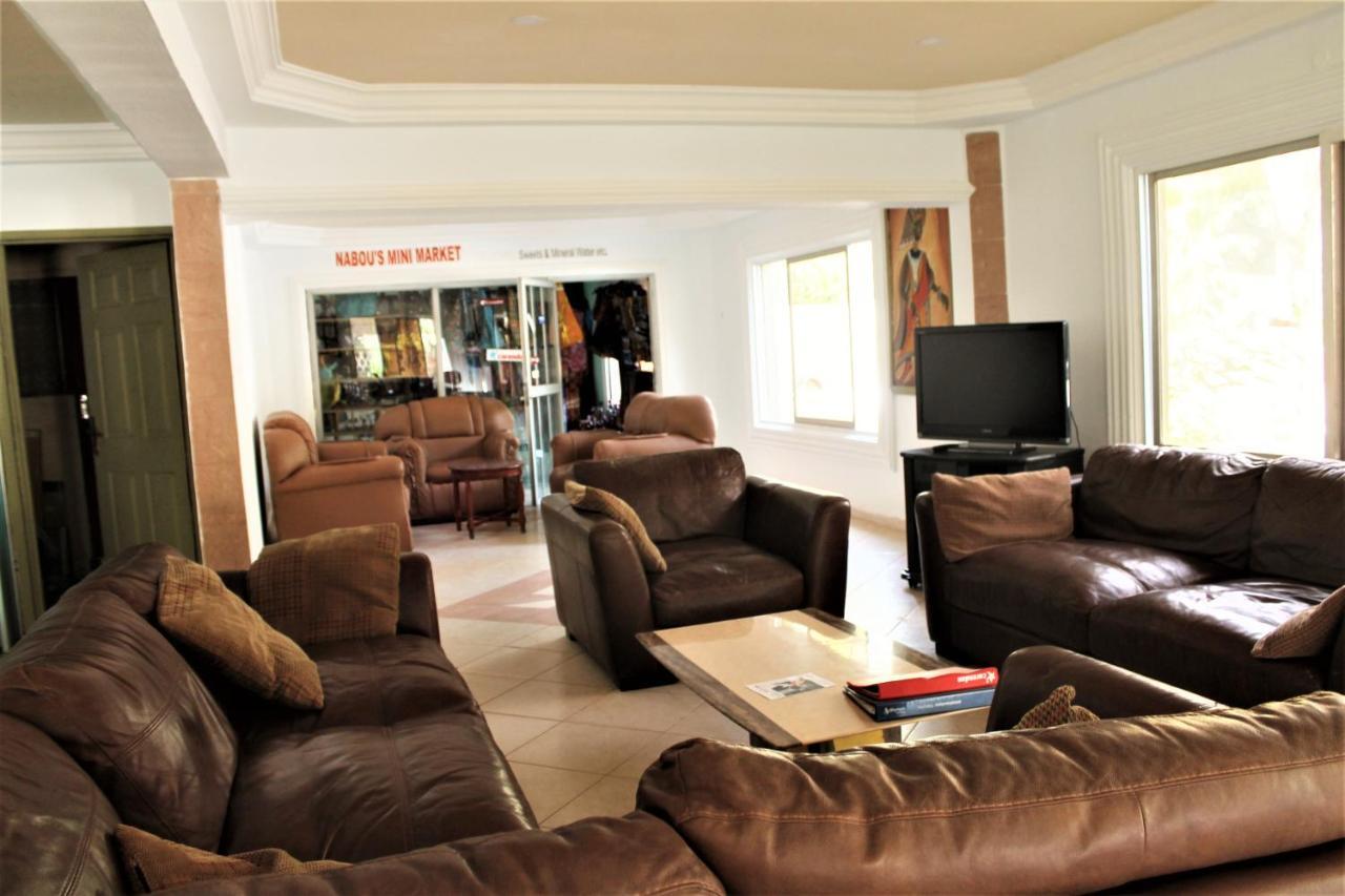 Badala Park Hotel Kotu Bagian luar foto