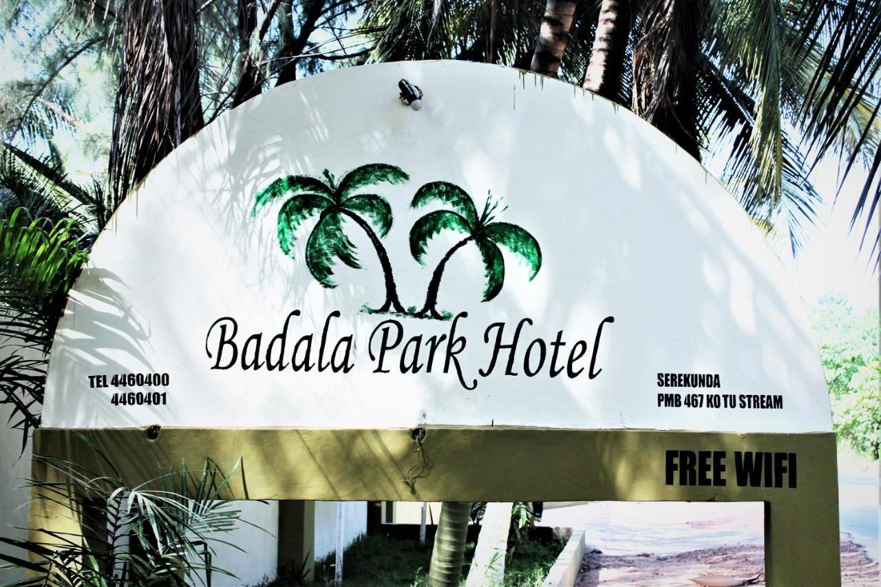 Badala Park Hotel Kotu Bagian luar foto