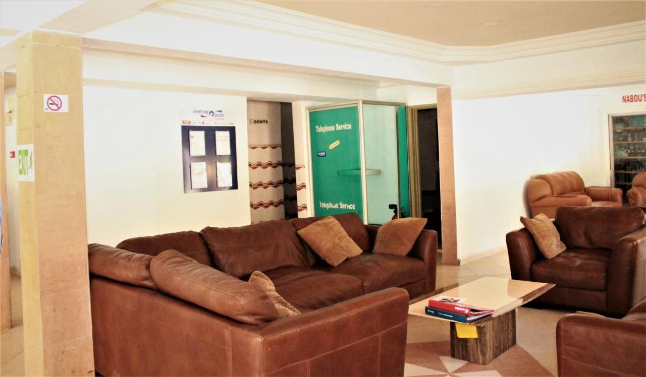 Badala Park Hotel Kotu Bagian luar foto