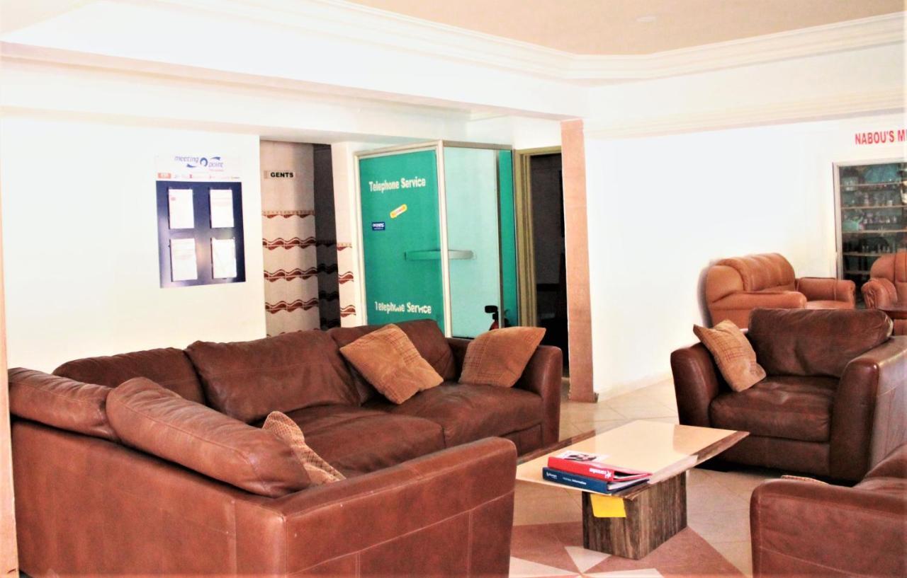 Badala Park Hotel Kotu Bagian luar foto